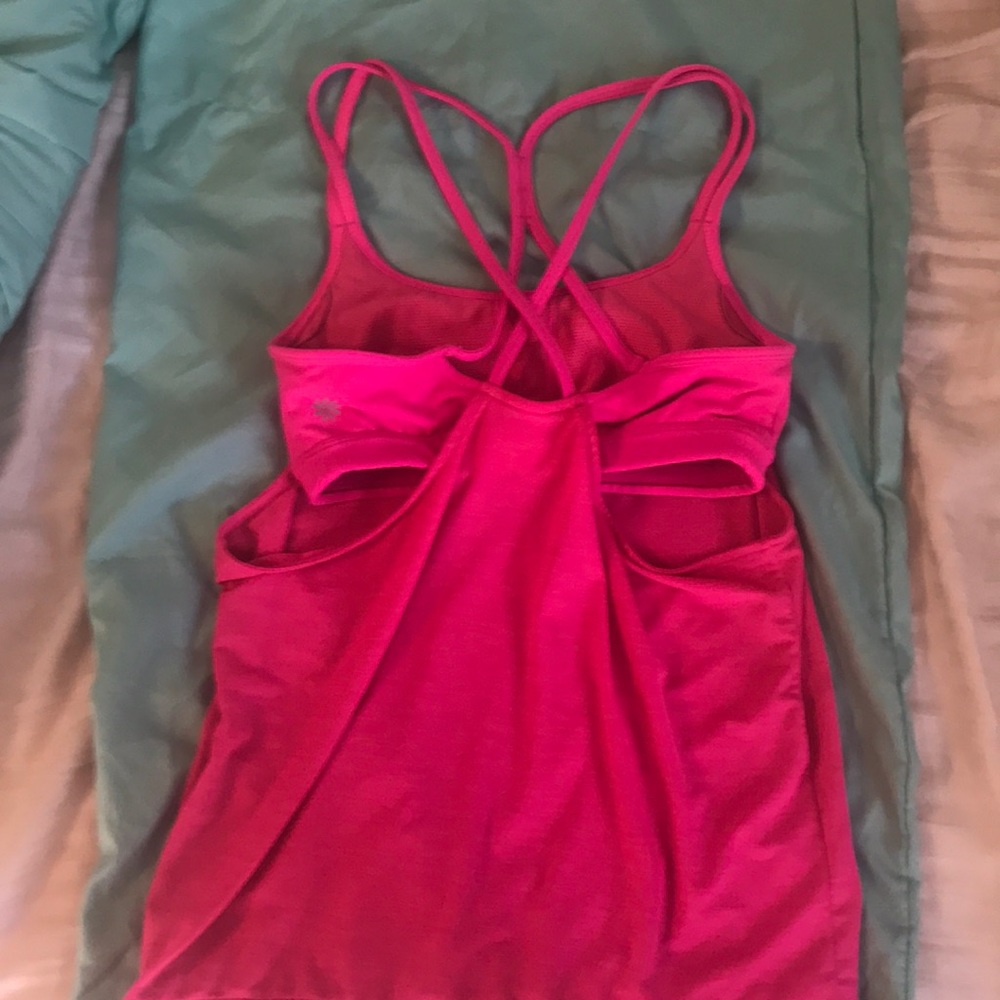 Athleta built in bra mesh tank